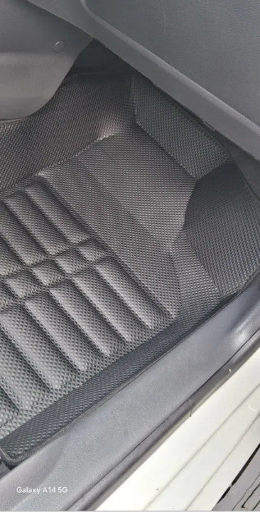 Detalle del acabado de la alfombrilla de Angelo Veiga
